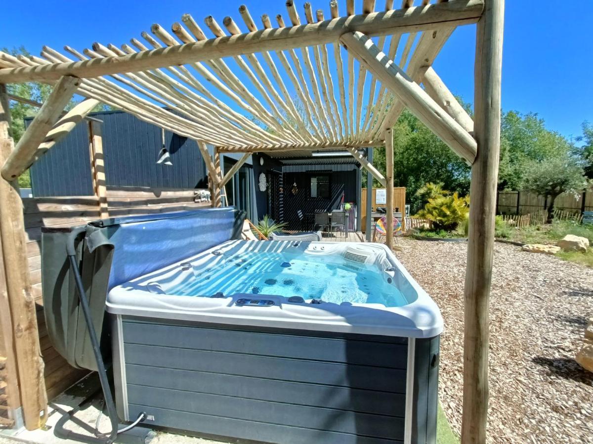 Apb Spa Locations Avec Jacuzzi Privatif แซ็งต์-ฌอง-เดอ-มองต์ ภายนอก รูปภาพ