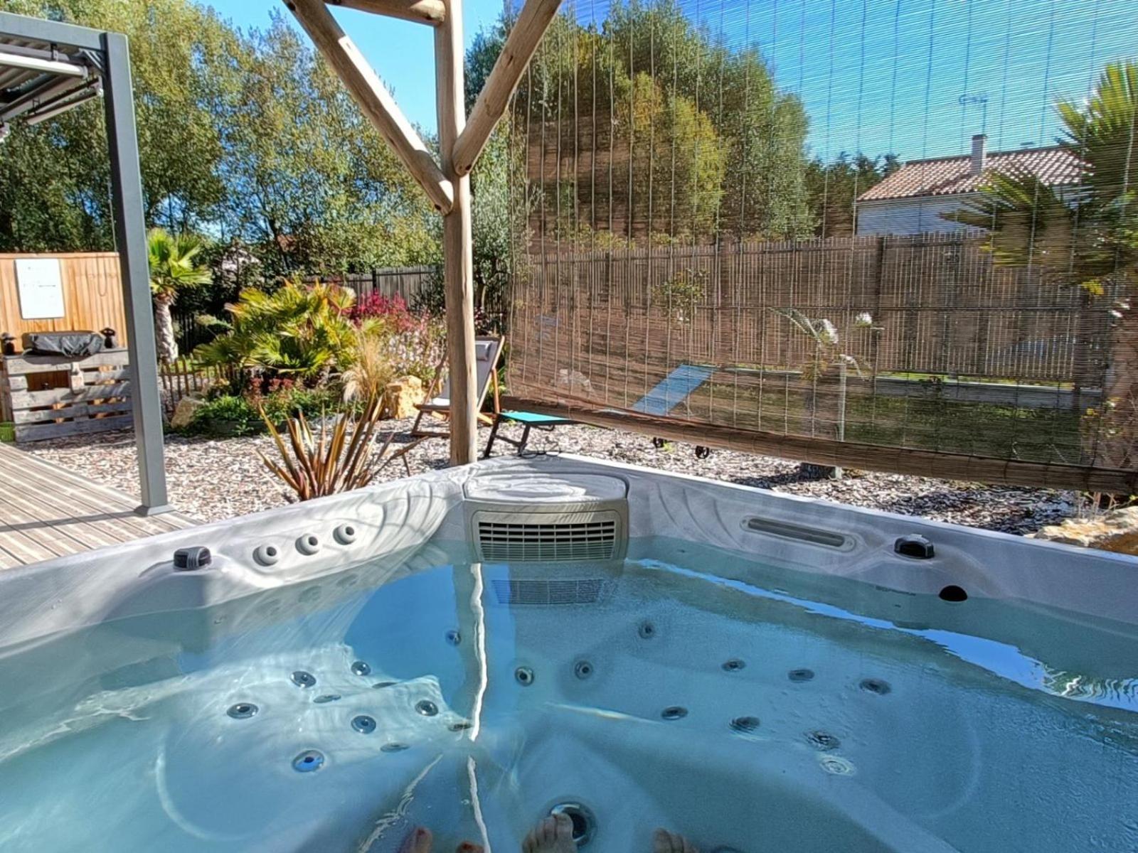 Apb Spa Locations Avec Jacuzzi Privatif แซ็งต์-ฌอง-เดอ-มองต์ ภายนอก รูปภาพ