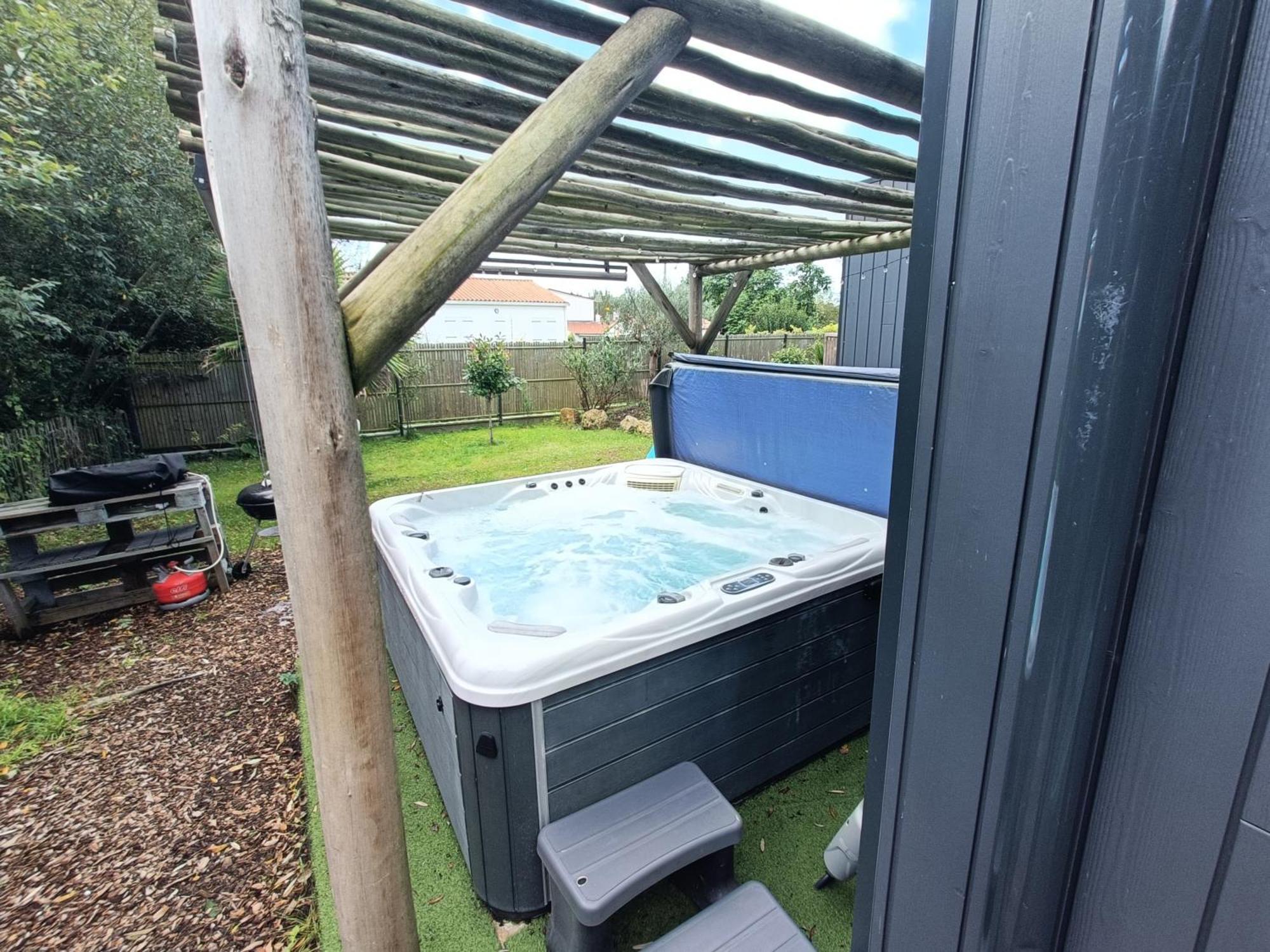 Apb Spa Locations Avec Jacuzzi Privatif แซ็งต์-ฌอง-เดอ-มองต์ ภายนอก รูปภาพ